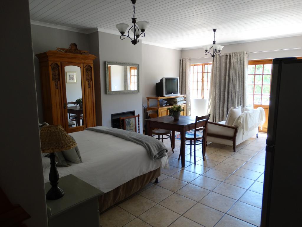By The Way Guesthouse Clarens Oda fotoğraf